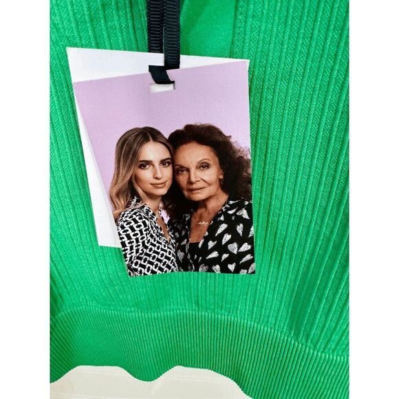 Diane von Furstenberg Ribbed Collared Crop Top Kelly Green - Picture 6 of 8
